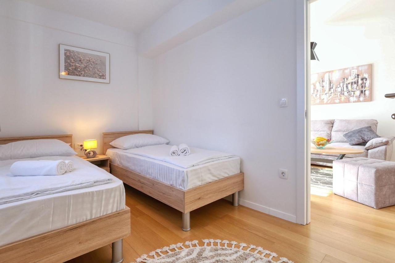Apartments Perla With Free Parking Zadar Exterior photo